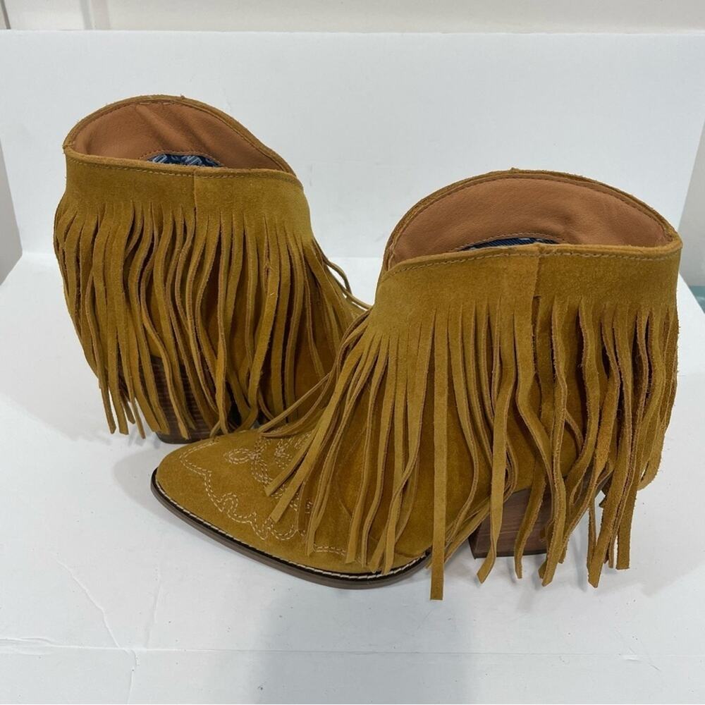 Dingo NWT Mustard Tangles Fringe Embroidered Western Pull-On Booties Size 8.5